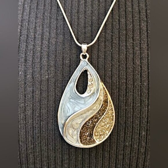 Gold & Silver Tone Teardrop Pendant Necklace w/ Layered Resin Inlay - Picture 5 of 7